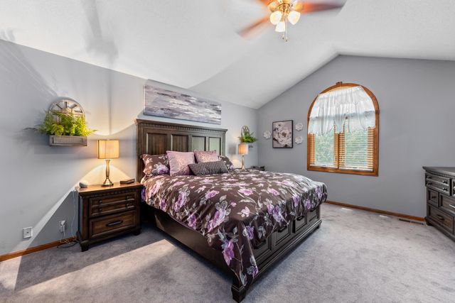 204 S Crosswood Ln, Derby, KS 67037