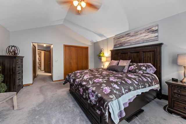 204 S Crosswood Ln, Derby, KS 67037