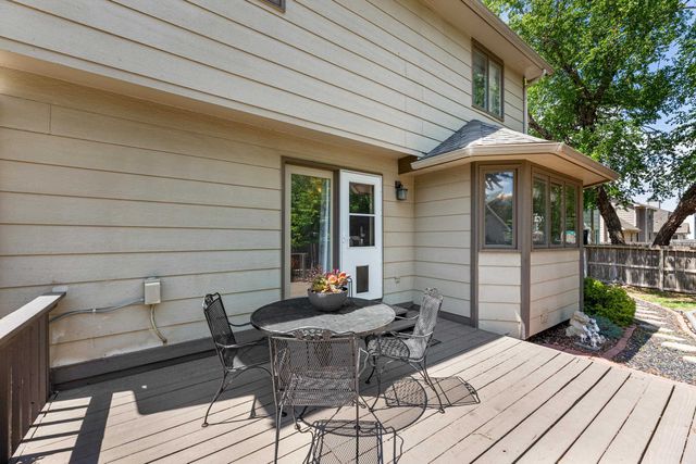204 S Crosswood Ln, Derby, KS 67037