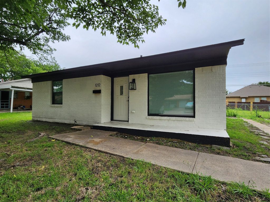 1212 Ridgeview Street, Mesquite, TX 75149