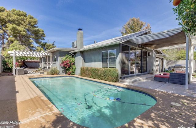 2645 E GLENROSA Avenue, Phoenix, AZ 85016