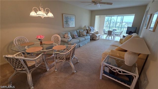 1014 Manatee RD F303, Naples, FL 34114