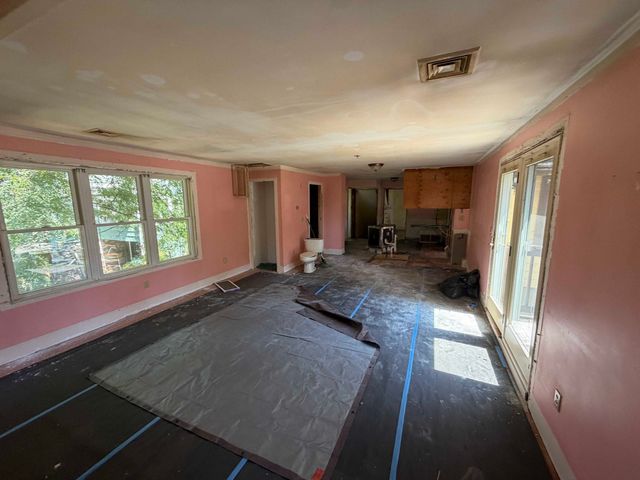 45 Longview Rd, Reading, MA 01867