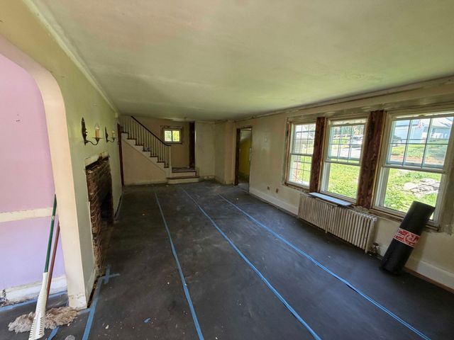 45 Longview Rd, Reading, MA 01867