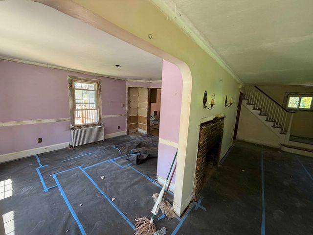 45 Longview Rd, Reading, MA 01867