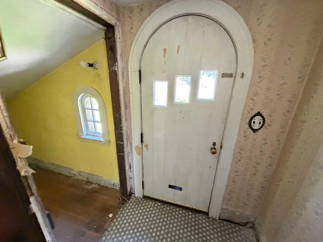 45 Longview Rd, Reading, MA 01867