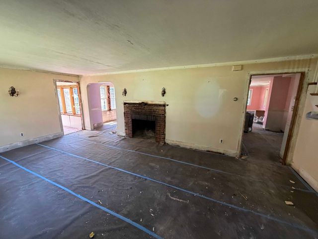 45 Longview Rd, Reading, MA 01867