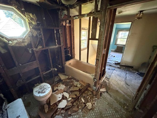 45 Longview Rd, Reading, MA 01867