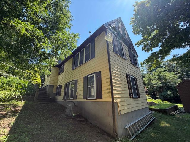 45 Longview Rd, Reading, MA 01867