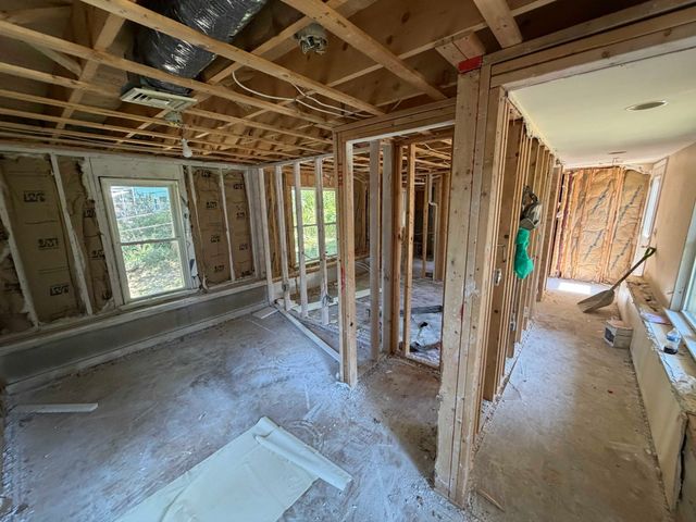 45 Longview Rd, Reading, MA 01867