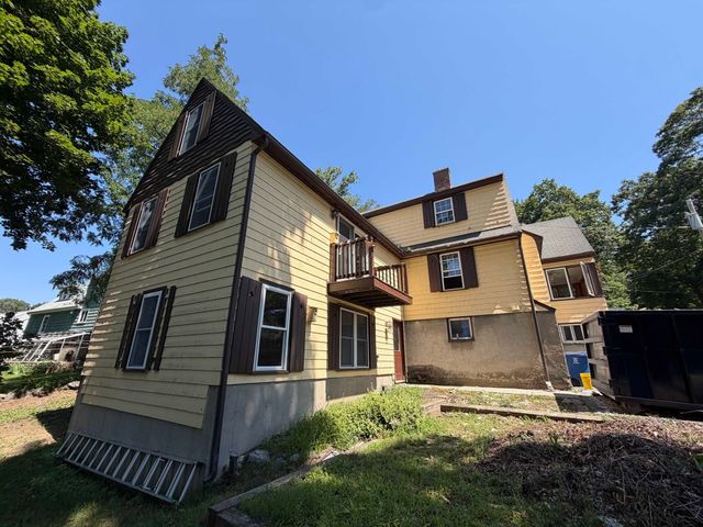 45 Longview Rd, Reading, MA 01867