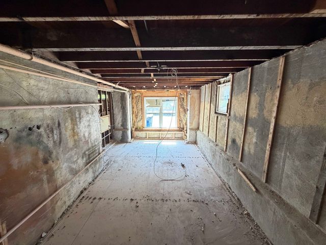 45 Longview Rd, Reading, MA 01867