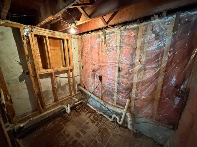 45 Longview Rd, Reading, MA 01867