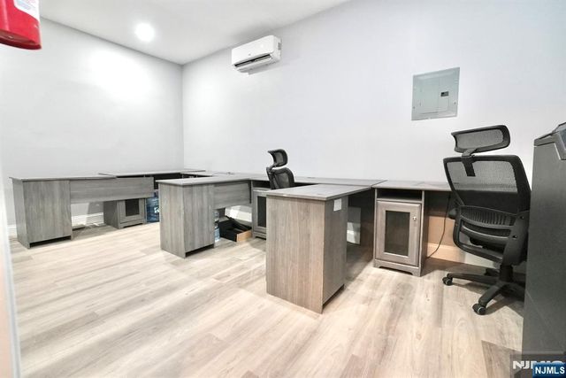 351 Mulberry Street, Newark, NJ 07102