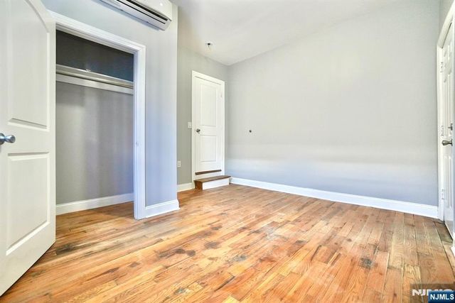 351 Mulberry Street, Newark, NJ 07102