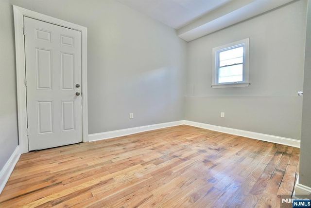 351 Mulberry Street, Newark, NJ 07102