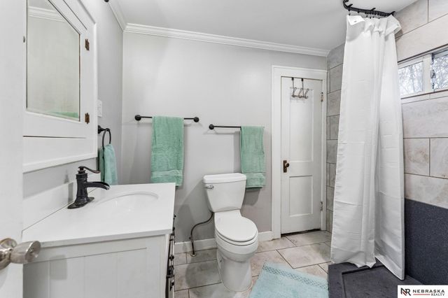 4161 California Street Street, Omaha, NE 68131