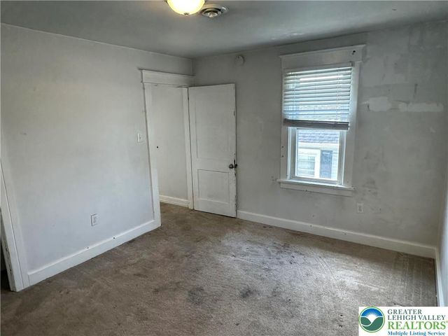 123 Spring Street, Nazareth Boro, PA 18064