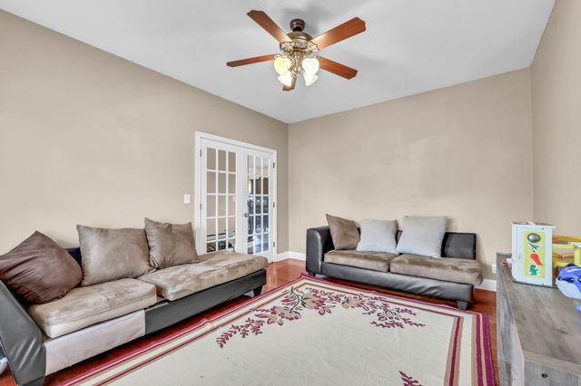 3342 Cotham Ln, Clarksville, TN 37042