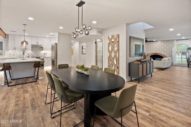 6504 W CORRINE Drive, Glendale, AZ 85304