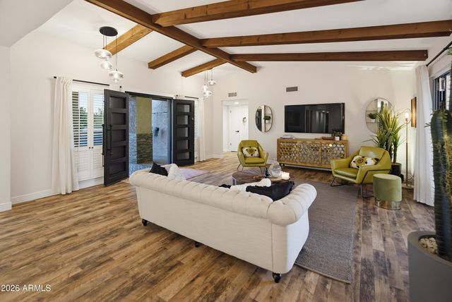 6504 W CORRINE Drive, Glendale, AZ 85304