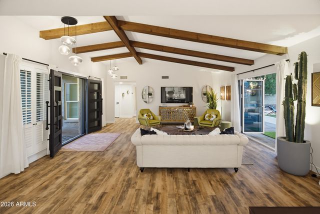 6504 W CORRINE Drive, Glendale, AZ 85304