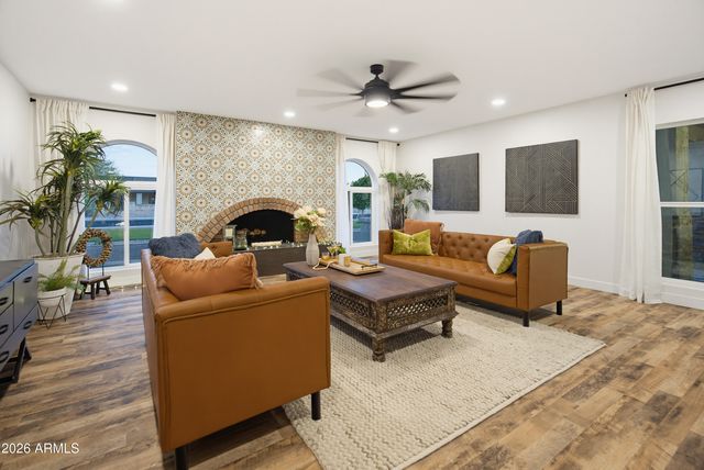 6504 W CORRINE Drive, Glendale, AZ 85304