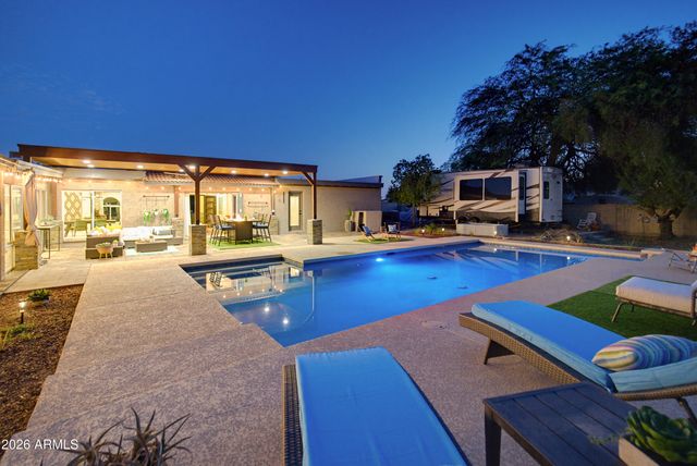 6504 W CORRINE Drive, Glendale, AZ 85304