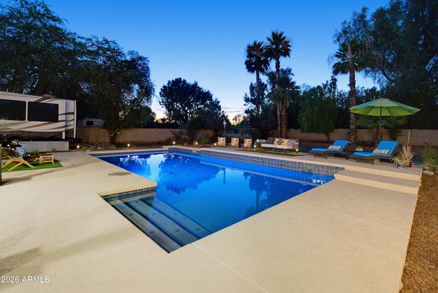 6504 W CORRINE Drive, Glendale, AZ 85304