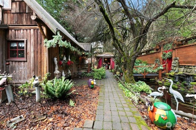 25629 NE Redmond Fall City Road, Redmond, WA 98053