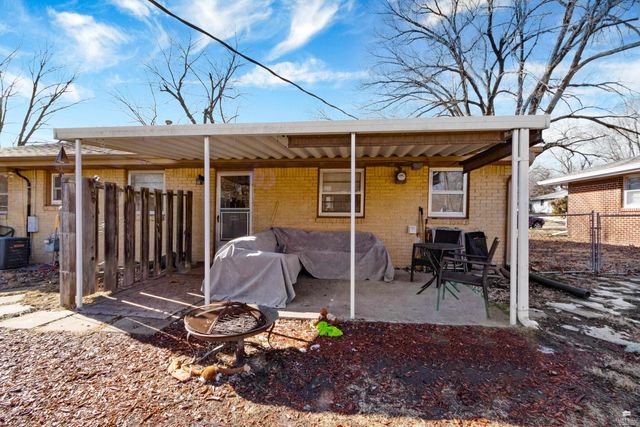 1712 Ranser Road, Manhattan, KS 66502