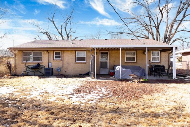 1712 Ranser Road, Manhattan, KS 66502