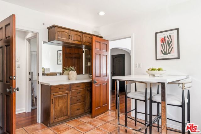 133 N Kilkea Drive, Los Angeles, CA 90048