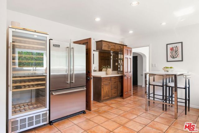 133 N Kilkea Drive, Los Angeles, CA 90048