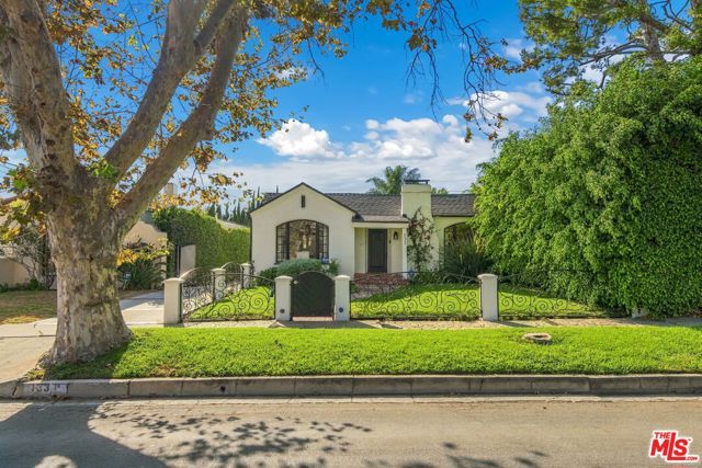 133 N Kilkea Drive, Los Angeles, CA 90048