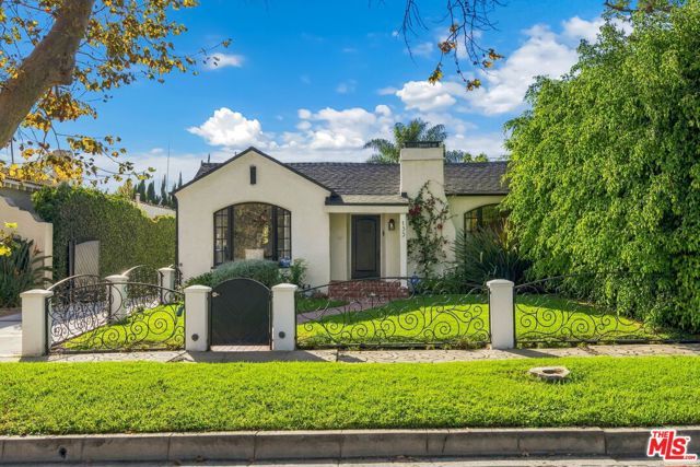 133 N Kilkea Drive, Los Angeles, CA 90048