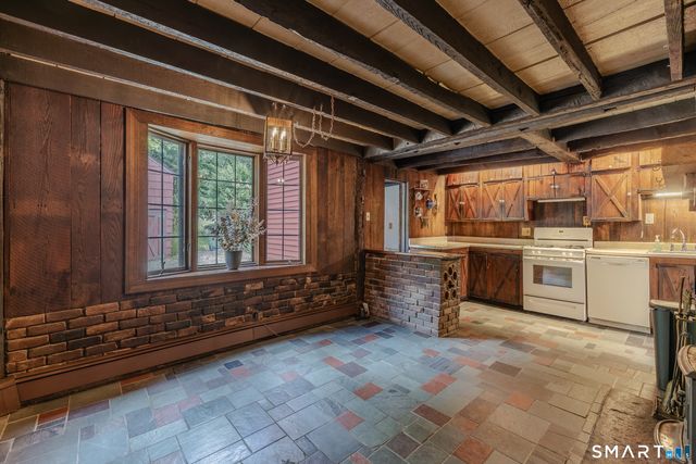 83 Pepper Street, Monroe, CT 06468