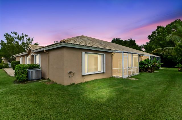 8260 Fresh Creek, West Palm Beach, FL 33411