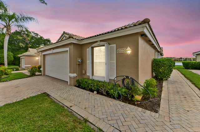 8260 Fresh Creek, West Palm Beach, FL 33411