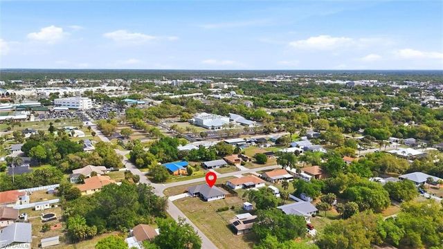 2084 Leisure ST, Port Charlotte, FL 33948