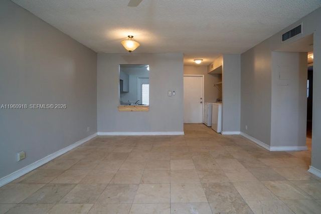 550 SE 2nd Avenue G25, Deerfield Beach, FL 33441