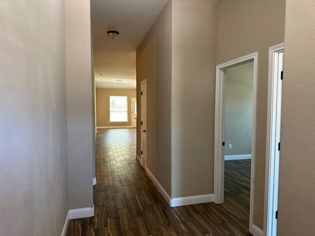 103 S Kanaio DR B, Bastrop, TX 78602