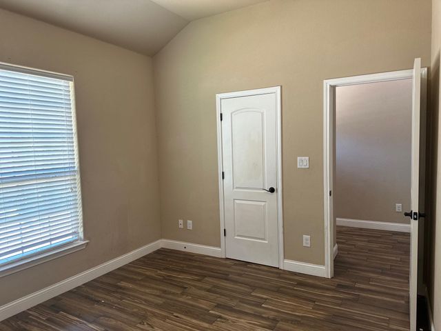 103 S Kanaio DR B, Bastrop, TX 78602