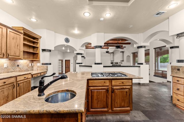 4705 Lost Wrangler Way, Las Cruces, NM 88007