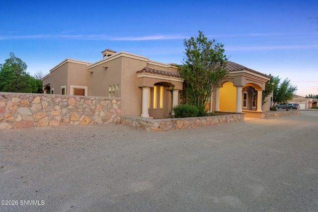 4705 Lost Wrangler Way, Las Cruces, NM 88007