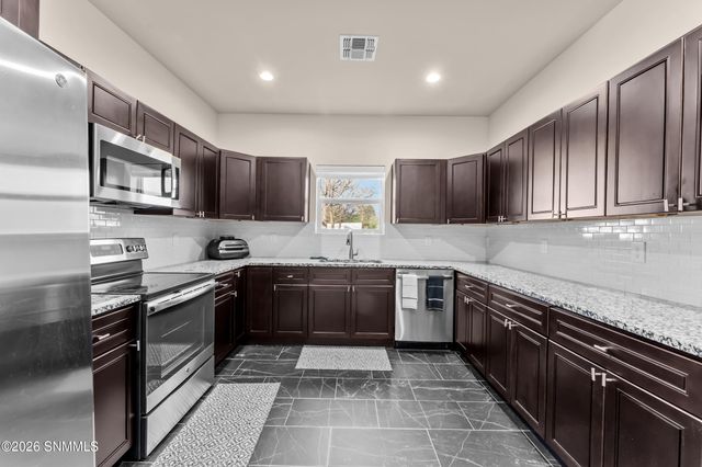 4705 Lost Wrangler Way, Las Cruces, NM 88007