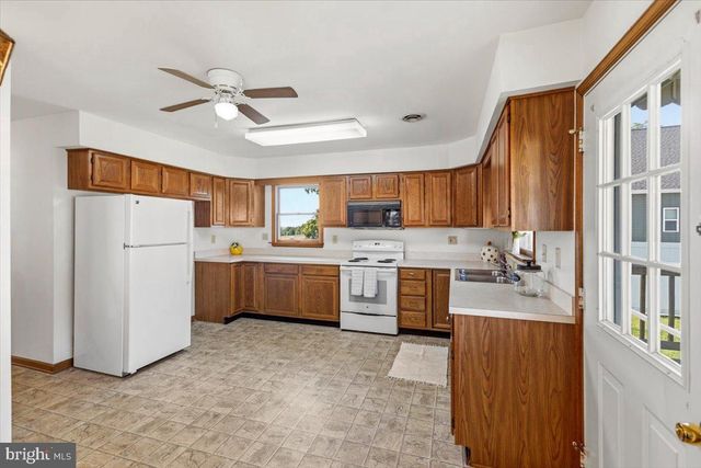 6824 WOODBINE RD, Woodbine, MD 21797