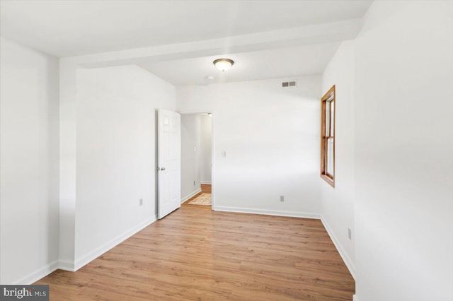 6824 WOODBINE RD, Woodbine, MD 21797