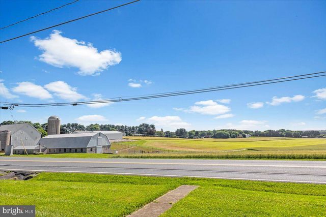 6824 WOODBINE RD, Woodbine, MD 21797