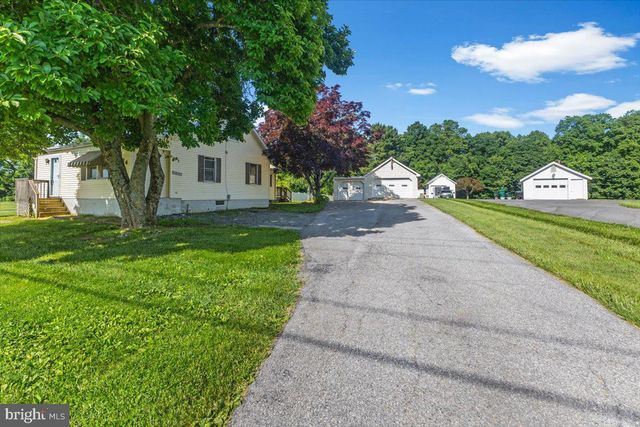 6824 WOODBINE RD, Woodbine, MD 21797